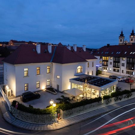 1552 Boutique Hotel Eger Exterior photo