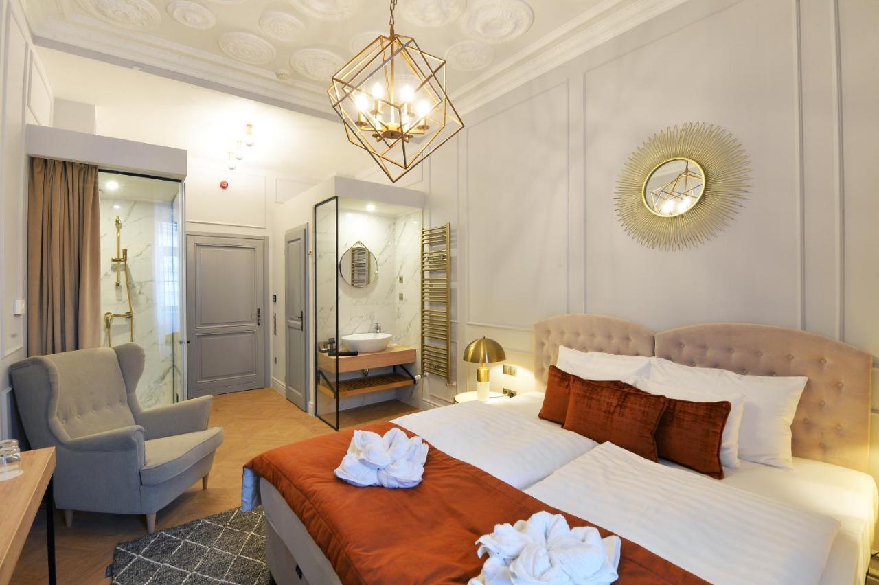 1552 Boutique Hotel Eger Exterior photo