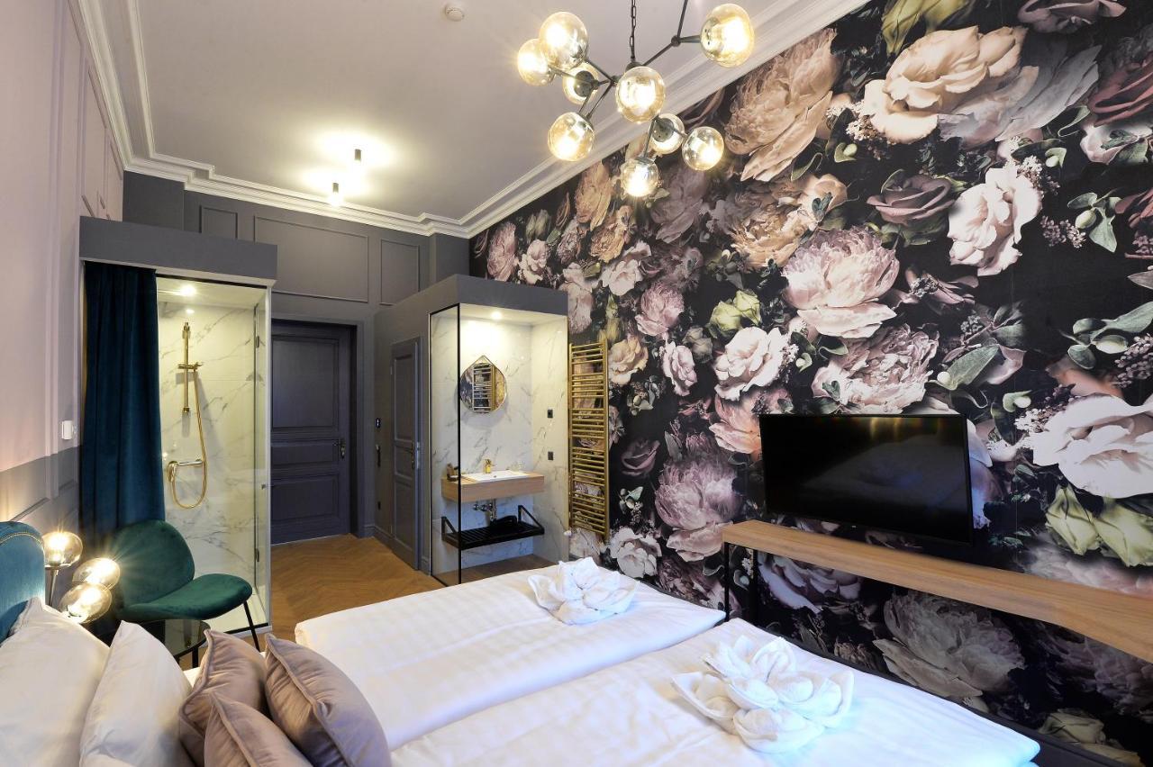 1552 Boutique Hotel Eger Exterior photo
