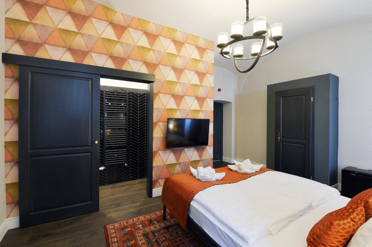 1552 Boutique Hotel Eger Exterior photo