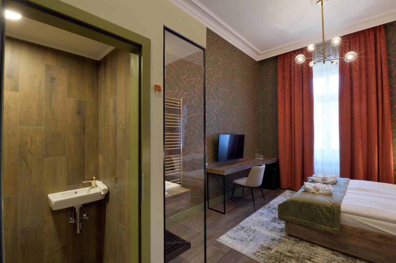 1552 Boutique Hotel Eger Exterior photo